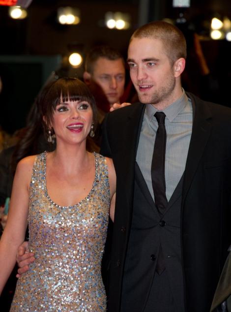 Christina Ricci despre partenerul din "Bel Ami": "Robert Pattinson este sarmant, dulce si saruta foarte bine"