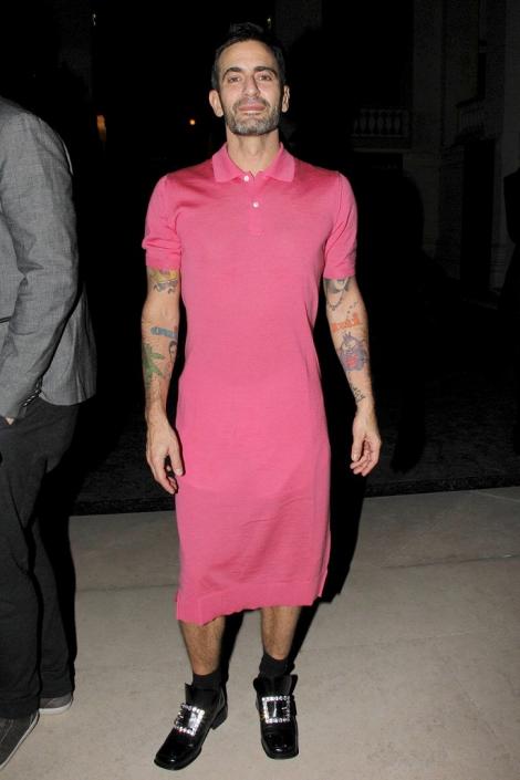 FOTO! RAZI DE MORI: Marc Jacobs, imbracat oribil!