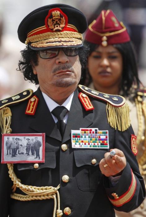 Gaddafi fabrica si ascundea arme in ambasadele libiene de pe tot globul