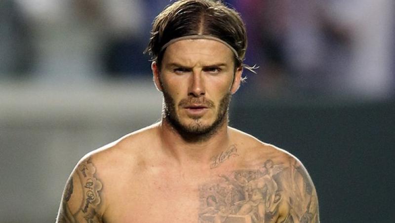 David Beckham a devenit primul barbat care va aparea singur pe coperta 