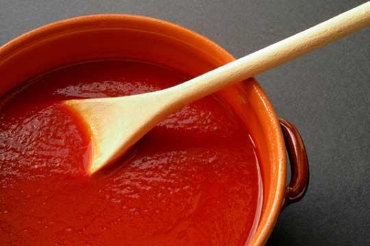 Sfaturi in bucatarie: Cum sa prepari ketchup-ul acasa