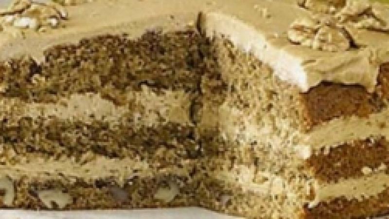 Desert delicios: Rețeta Tort cu nuca