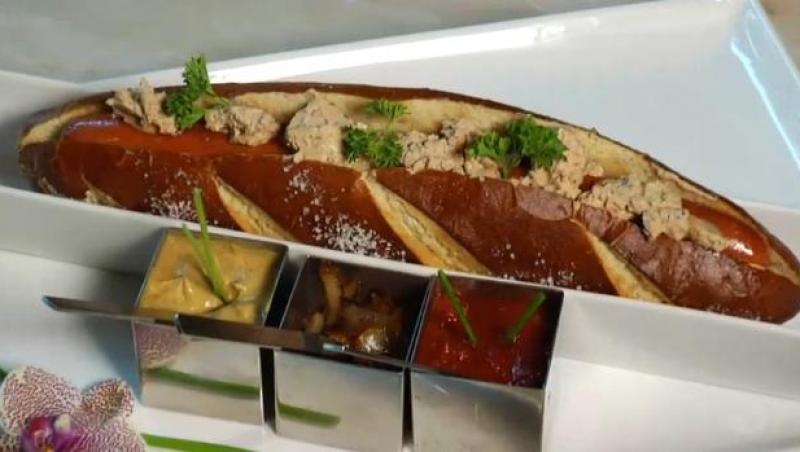 Cel mai scump hot dog din lume costa 69 de dolari