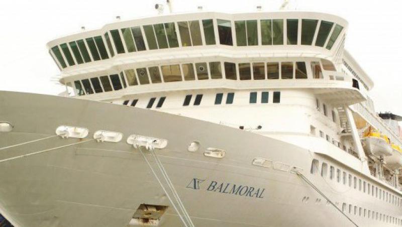 Copia Titanicului, urmarita de ghinion: S-a intors din drum dupa ce un cameraman a suferit un infarct