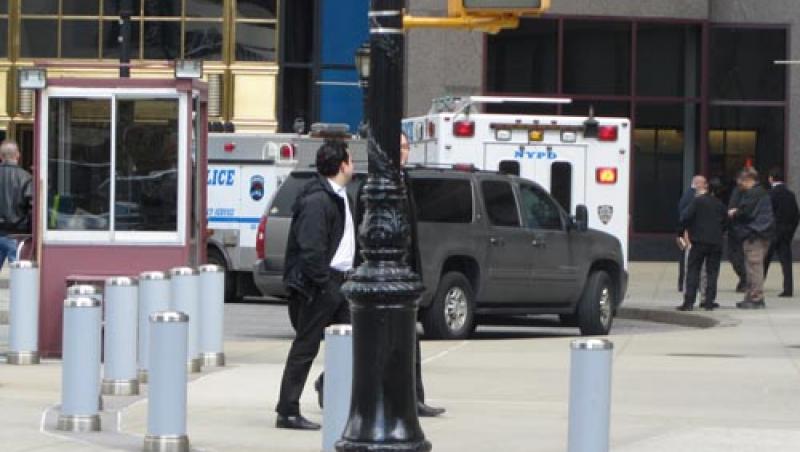 Alerta falsa la New York: Un bloc turn a fost evacuat, dupa descoperirea unei grenade de jucarie