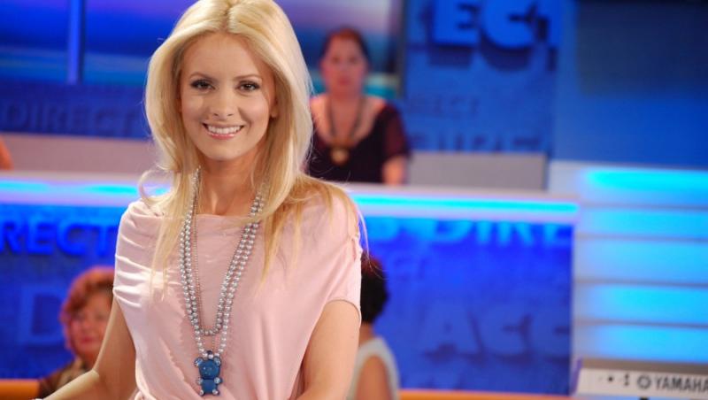 VIDEO! Simona Gherghe a debutat in televiziune cu sacoul Alessandrei Stoicescu!