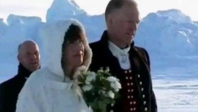 VIDEO! Un cuplu s-a casatorit la Polul Nord