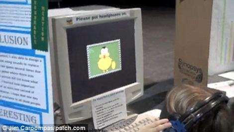 Un baiat de 10 ani a inventat un joc video pentru nevazatori
