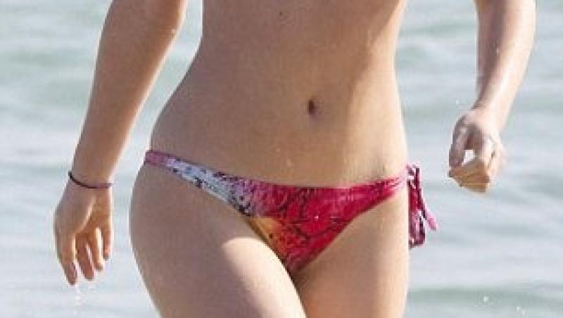 FOTO! Leighton Meester (Gossip Girl), SEXY la plaja!