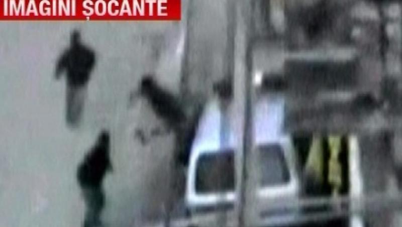 IMAGINI SOCANTE! Peru: Spulberate de o masina de politie