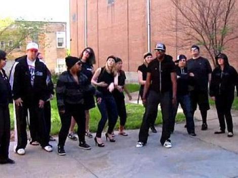 SUA: Profesorii unei scoli s-au transformat in rapperi pentru a-i convinge pe elevi sa invete