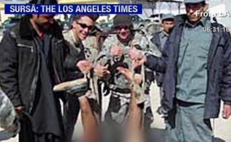 VIDEO! Militari americani, in ipostaze scandaloase langa cadavrele unor insurgenti afgani