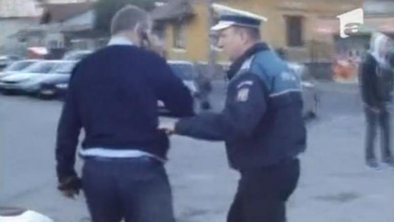 VIDEO! Un jandarm din Gorj a facut show dupa ce a fost prins baut la volan