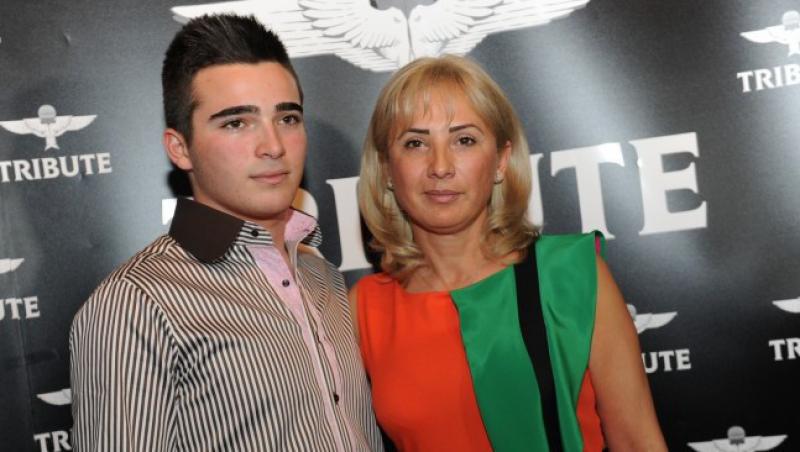 Radu Mazare Jr a prezentat moda pentru mama lui
