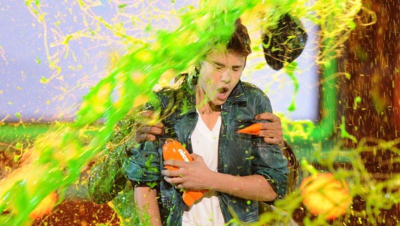 VIDEO! Justin Bieber, DISTRUS la Kids Choice Awards!