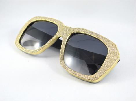 FOTO! Cei mai scumpi ochelari de soare costa 20.000 de euro!