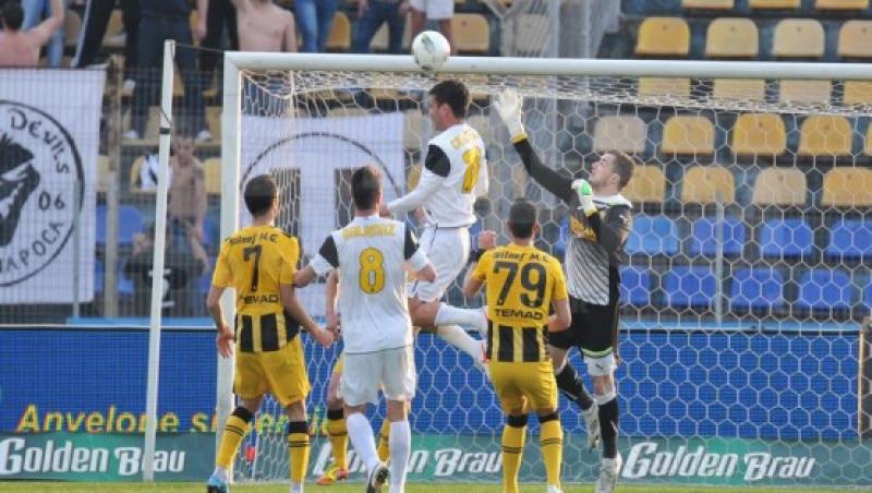 Liga 1: FC Brasov - U Cluj 1-1/ Gaz Metan - Pandurii 3-2
