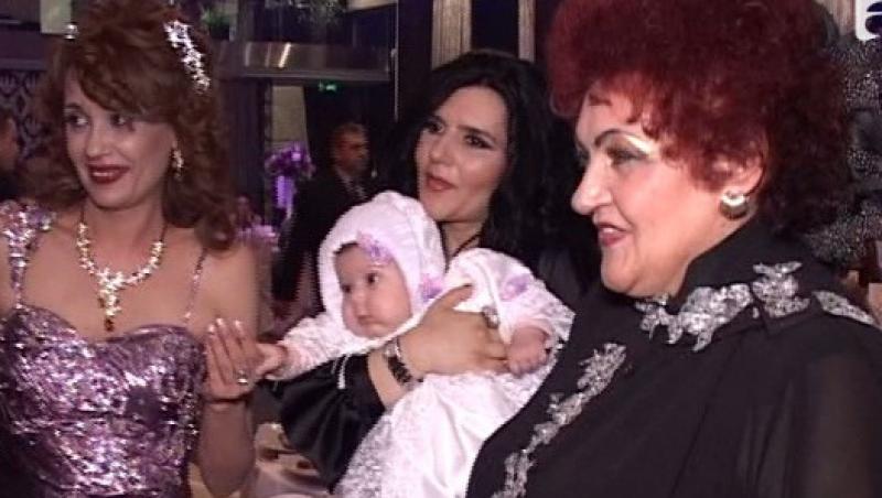 VIDEO! Elena Merisoreanu si-a botezat nepoata!