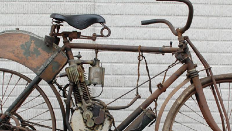 Cea mai veche motocicleta Indian a fost vanduta cu 155.000 de dolari