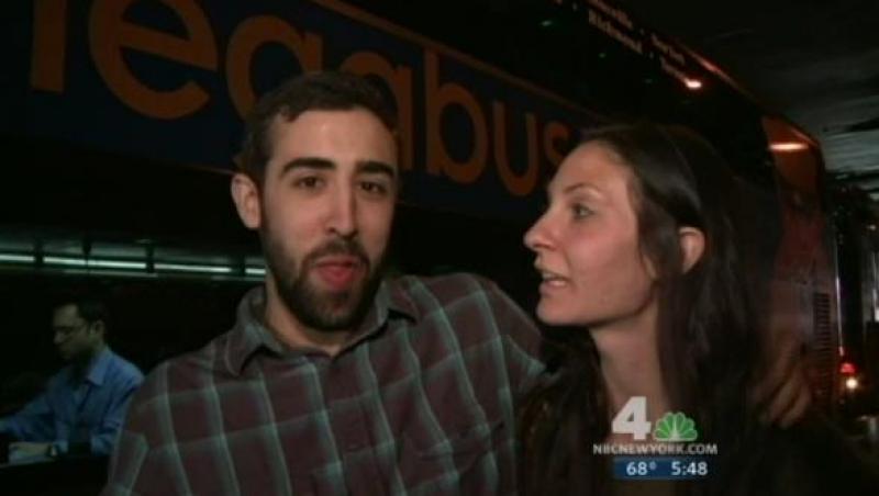 Un american si-a cerut iubita in casatorie in autocar