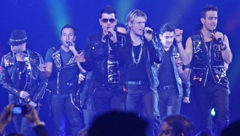 FOTO! Starurile anilor '90, Backstreet Boys si New Kids on the Block, au revenit pe scena