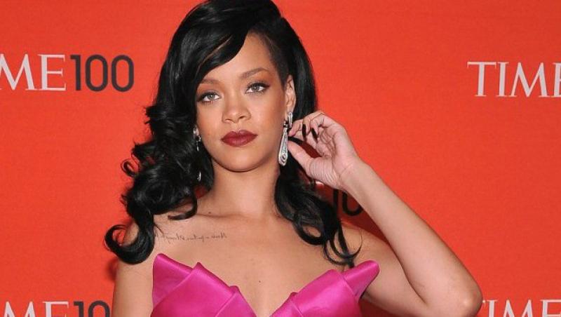 FOTO! Rihanna adopta, in sfarsit, un stil elegant