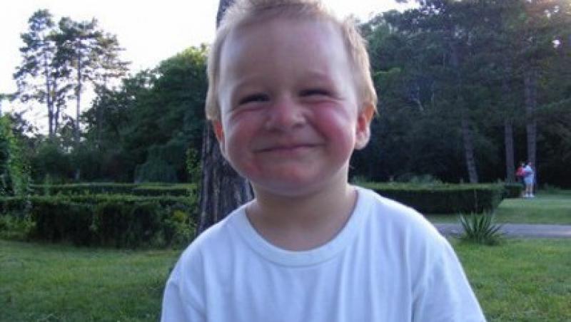 VIDEO! Vladimir Stefan, un baietel de 4 ani bolnav de leucemie, are o speranta la viata