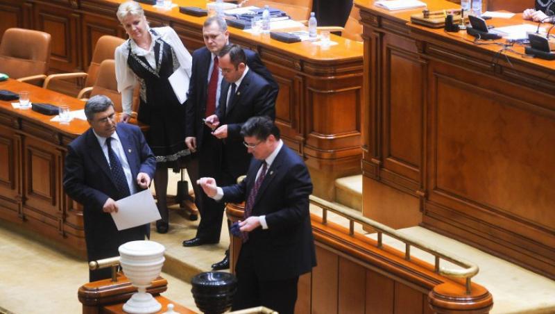 Reactia PDL la votul motiunii: Deputatii minoritatilor au tradat