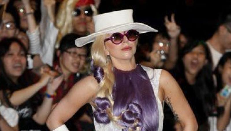 FOTO! Lady Gaga, aparitie de infarct la Hong Kong!