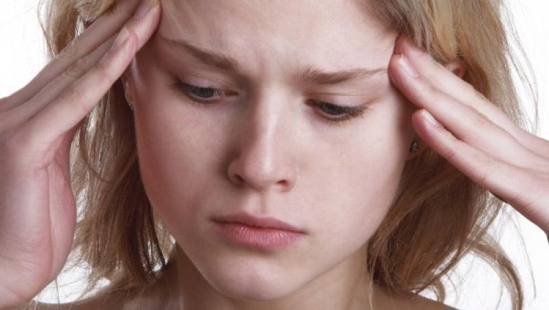 Patru remedii naturiste impotriva durerilor de cap
