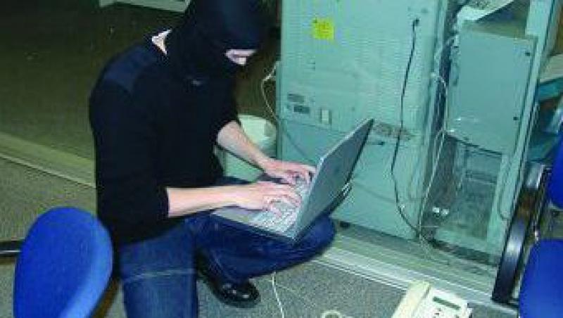 Hackerul care a spart email-urile lui Igas si Blaga, prins si cercetat in libertate