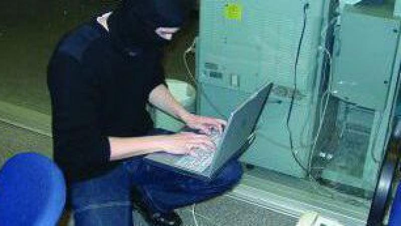 Hackerul care a spart email-urile lui Igas si Blaga, prins si cercetat in libertate
