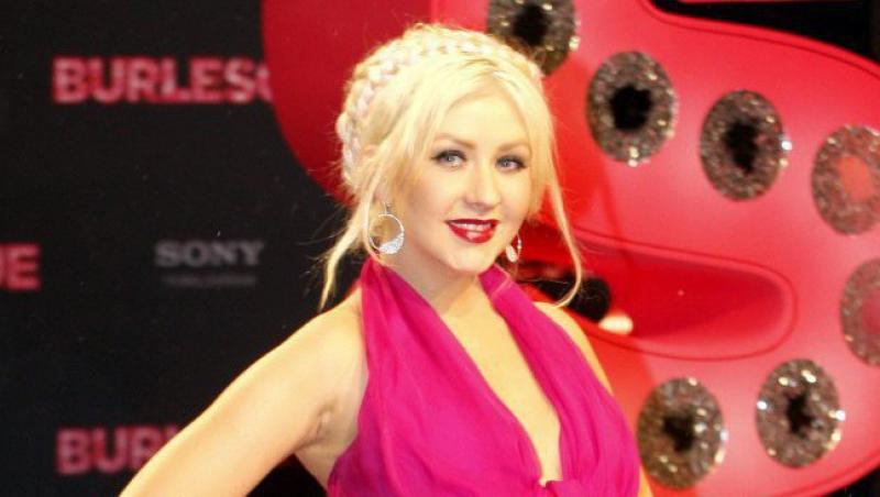 Christina Aguilera isi lanseaza ultimul sau parfum in Romania, in clubul lui Liviu Varciu!