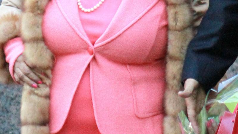 FOTO! Spaima animalelor: Aretha Franklin, cu o blana enorma!