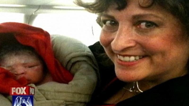 O americanca a nascut primul ei copil intr-un avion