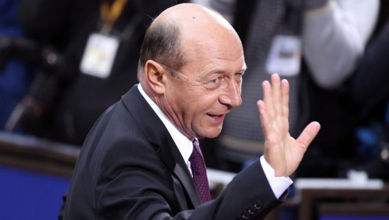 Basescu: Demisionez 