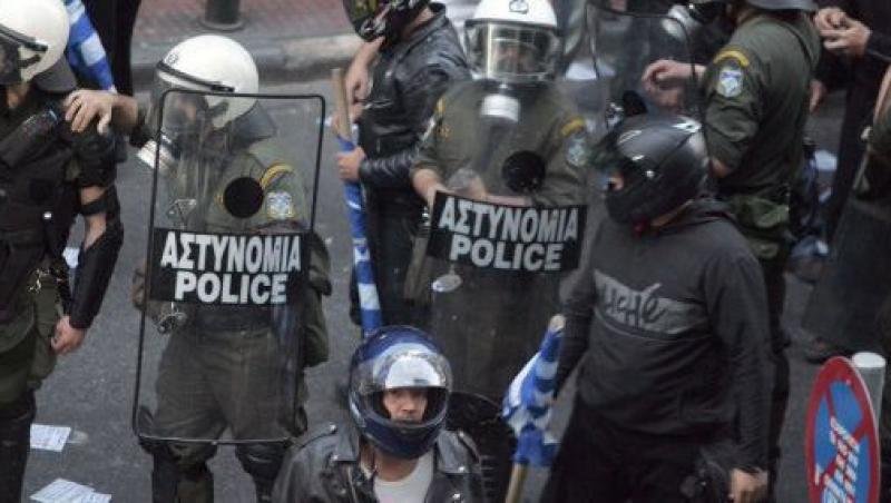 Grecia isi inchiriaza politistii cu 30 de euro/ora. Inovatie menita sa aduca bani la buget