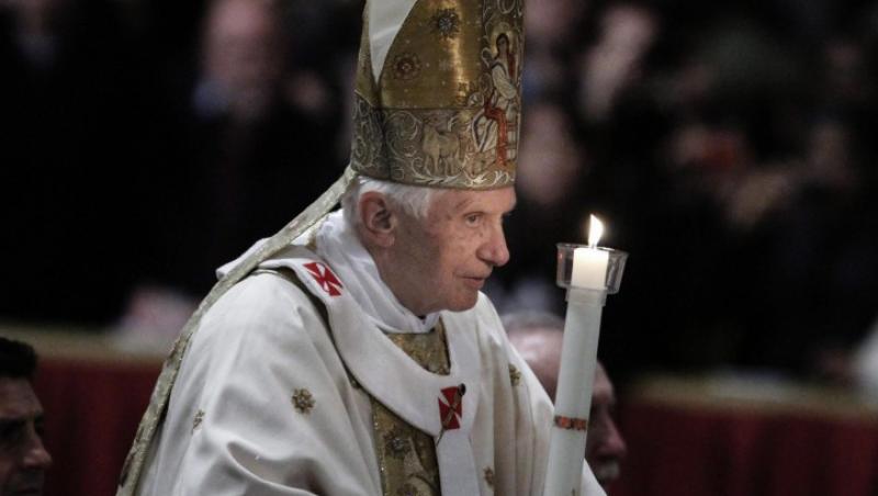 Pastele catolic, celebrat la Vatican. Papa Benedict al XVI-lea a criticat tehnologia in ziua Invierii Domnului