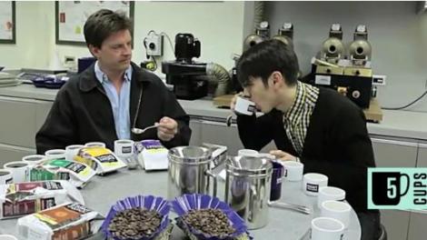 VIDEO! Un japonez a baut 42 de cesti de cafea in doua minute