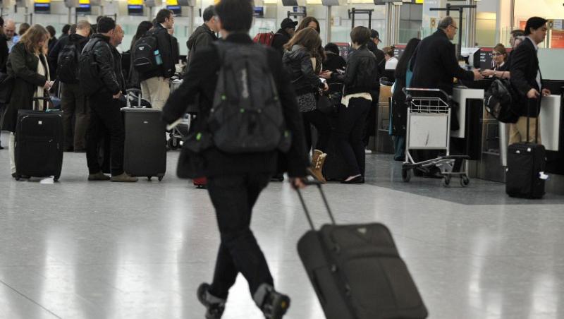 Un roman, arestat pe aeroportul Heathrow: 2,5 kilograme de cocaina!