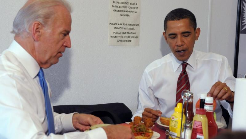 PCRM ii cere lui Barack Obama sa nu mai manance hamburgeri in public