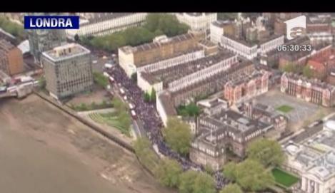 VIDEO! Politistii englezi protesteaza in Londra