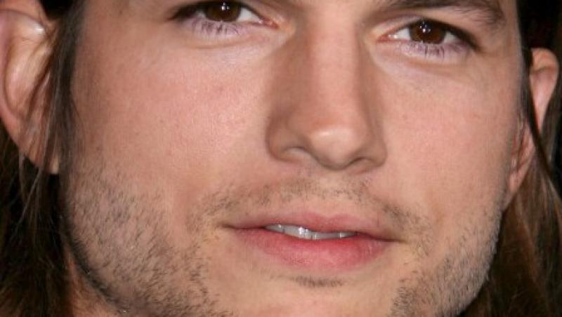 VIDEO! Ashton Kutcher, acuzat ca nu poate sa-l interpreteze pe Steve Jobs