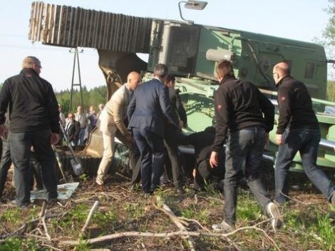 VIDEO! Ministrul de interne al landului Bavaria a cazut cu buldozerul in rapa
