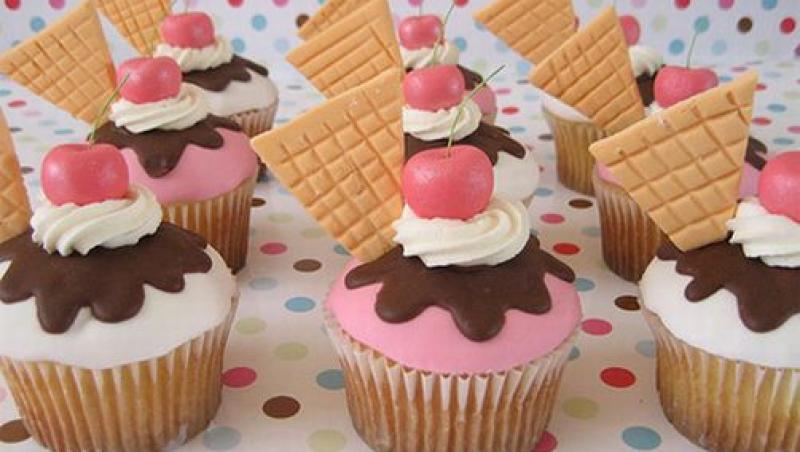 Desert gustos: Rețeta Cupcakes