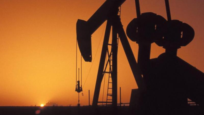 Nou motiv de scumpire a carburantilor - Companiile petroliere, suprataxate din 2013