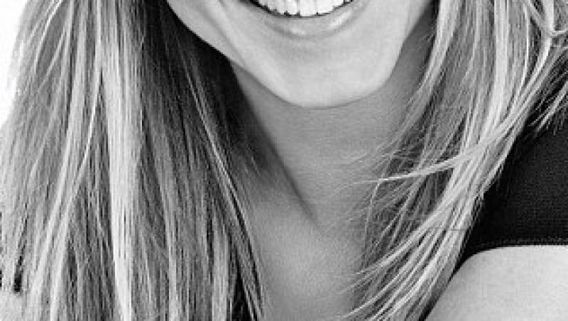 FOTO! Jennifer Aniston, protagonista unei reclame sexy