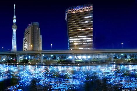 FOTO! Japonia: Rau din 100.000 de LED-uri, cu ocazia festivalului licuricilor
