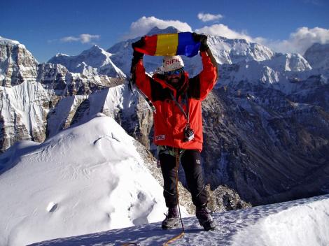 17 mai 1995: Constantin Lacatusu a devenit primul roman care a cucerit varful Everest