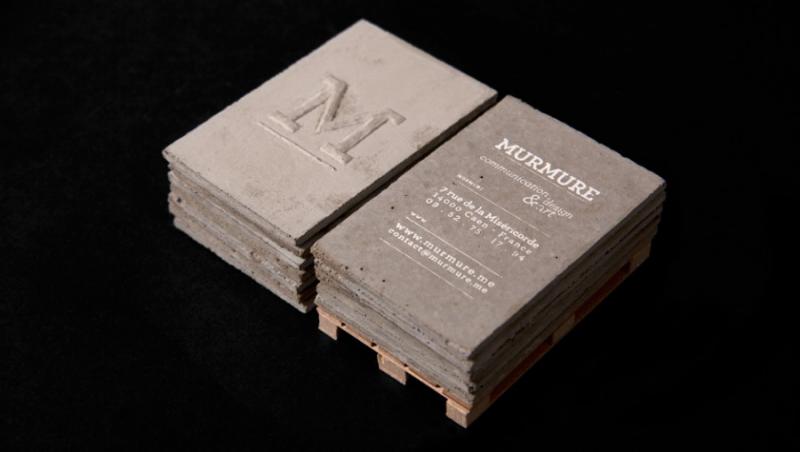 O firma franceza le-a facut angajatilor carti de vizita din beton